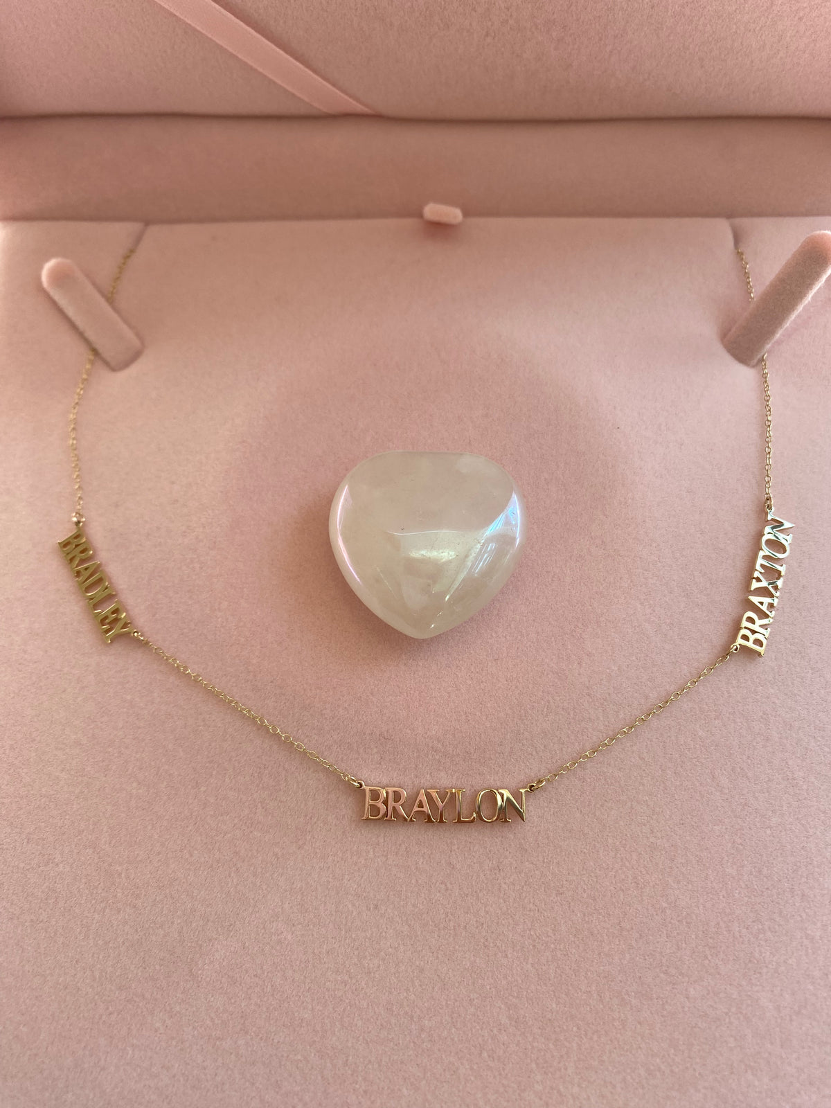 Solid 14k gold name necklace deals